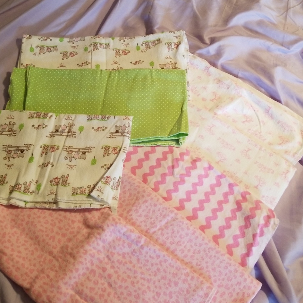 8 receiving blankets